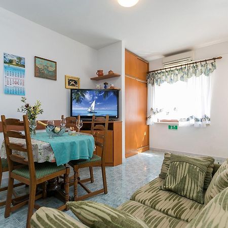 Apartment Korelic Green Garden Poreč Exteriör bild