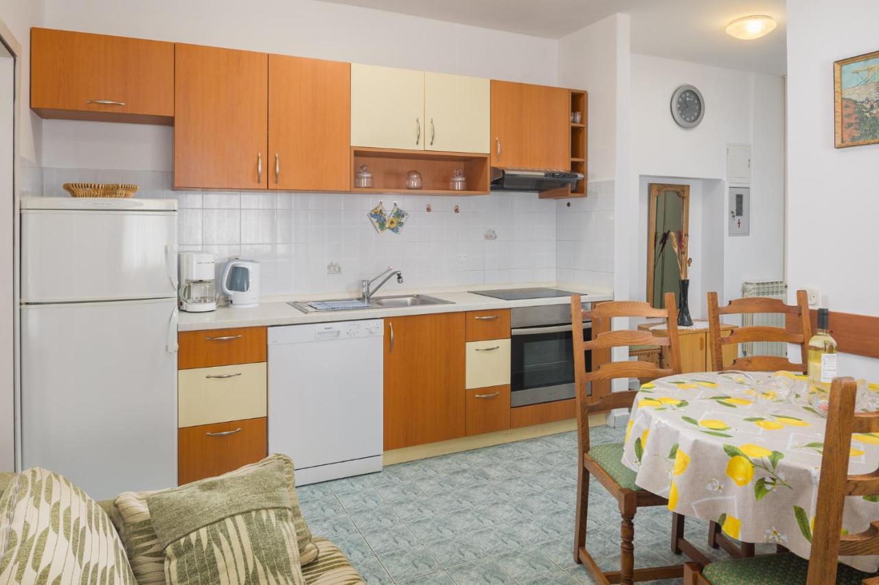 Apartment Korelic Green Garden Poreč Exteriör bild