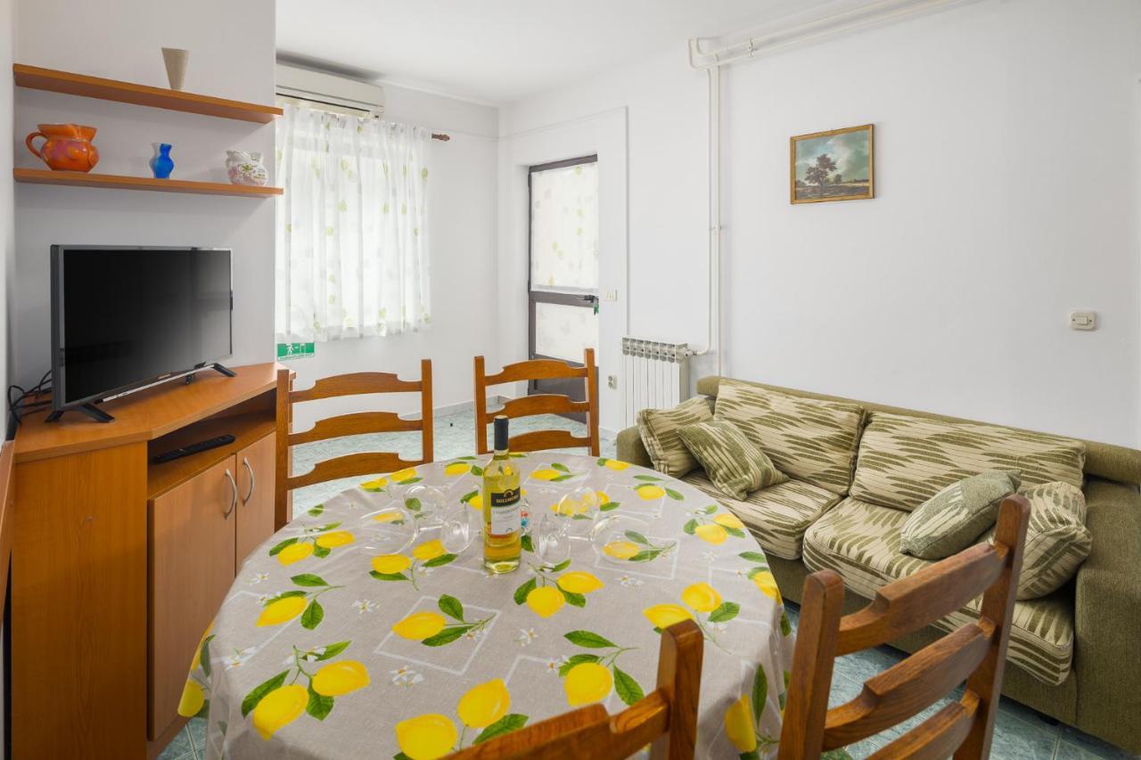 Apartment Korelic Green Garden Poreč Exteriör bild