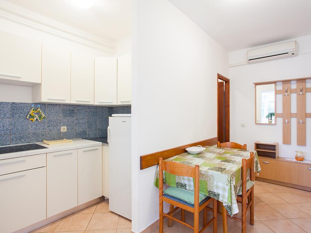 Apartment Korelic Green Garden Poreč Exteriör bild