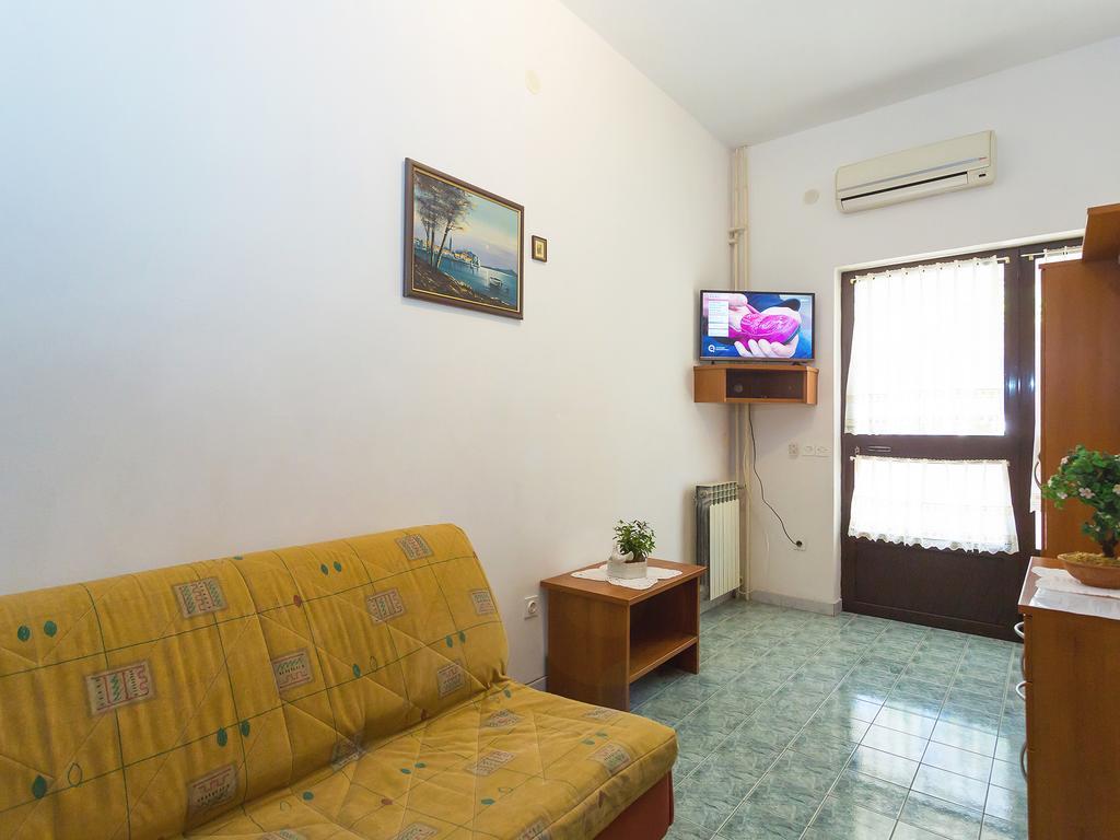 Apartment Korelic Green Garden Poreč Exteriör bild