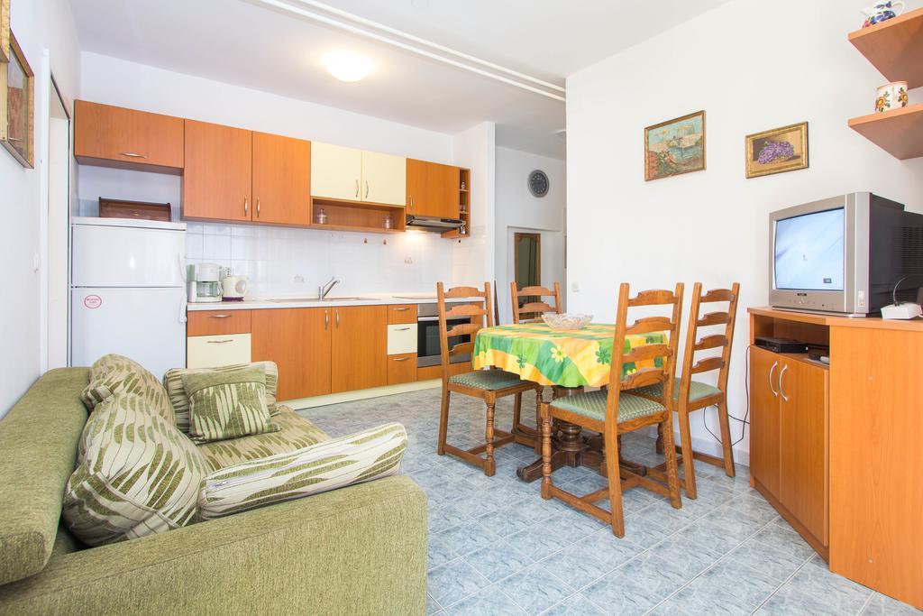 Apartment Korelic Green Garden Poreč Exteriör bild