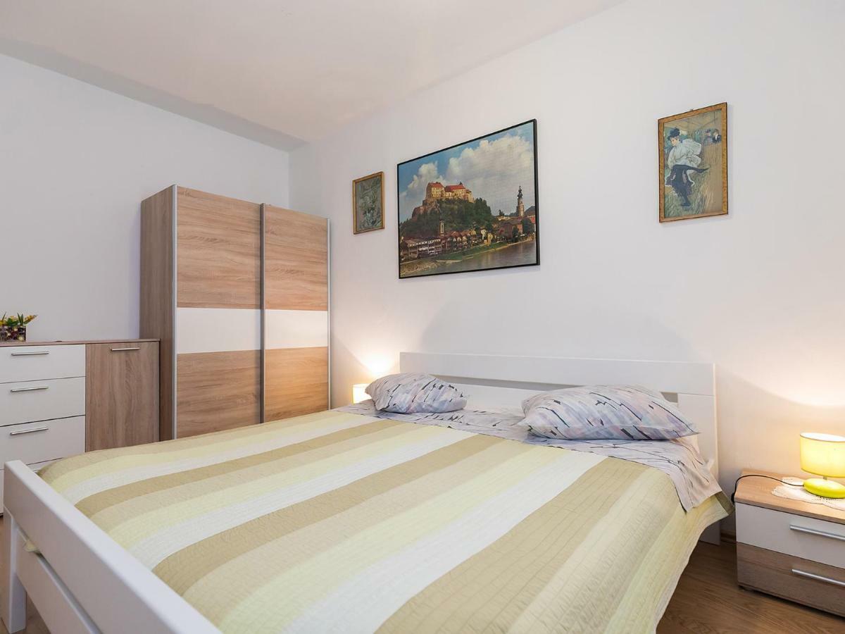 Apartment Korelic Green Garden Poreč Exteriör bild